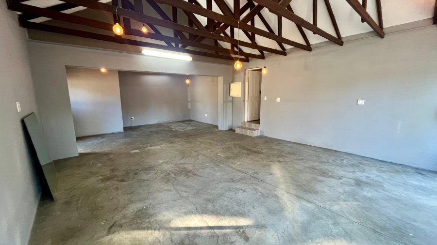 3 Bedroom Property for Sale in Flamwood North West